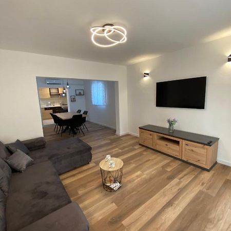 Comfy Apartment In A Quiet Neighborhood 希贝尼克 外观 照片